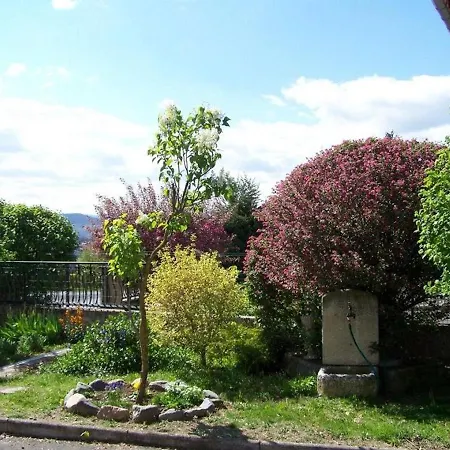 Spacieux Avec Jardin Privatif, Proche Du Puy-en-velay Et D'un Golf, Wifi Inclus - Fr-1-582-286 *