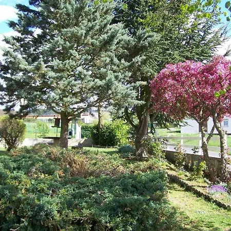 Spacieux Avec Jardin Privatif, Proche Du Puy-en-velay Et D'un Golf, Wifi Inclus - Fr-1-582-286 Apartment Saint-Pierre-Eynac